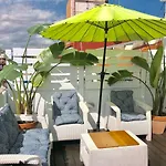 Beautiful Penthouse In Best Area Lägenhet *